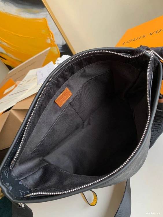 WIS BAG MESSENGER LOUIS VUITTON 1221